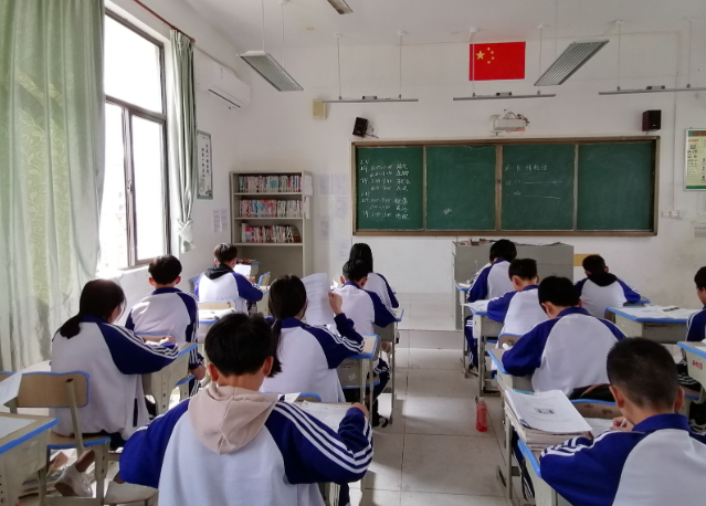 依托名校带弱校强校扶新校开展模式区域教育力量全域共进 依托名校带弱校强校扶新校开展模式区域教育力量全域共进
